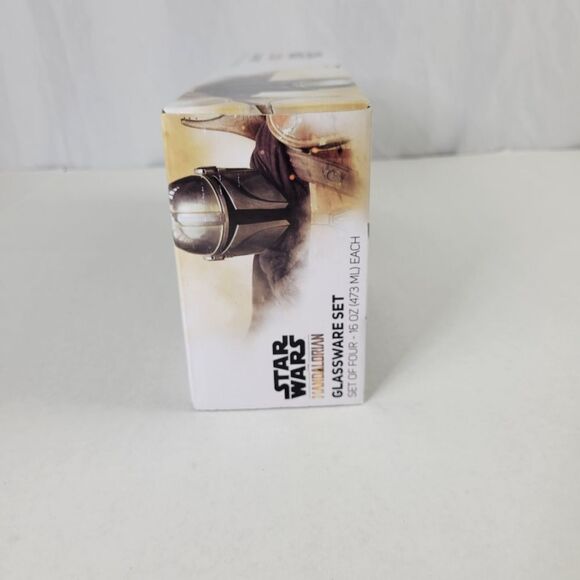 Star Wars The Mandalorian Glassware Set - Picture 4 of 9